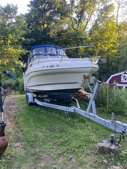 1999 Rinker Fiesta vee