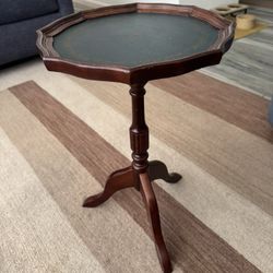 BOMBAY CO. Mahogany Tooled Leather Top Accent Table