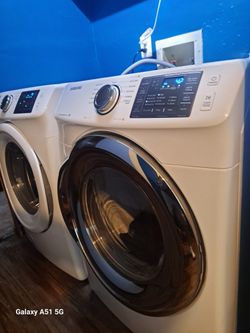 Good Condition Set! W&D Deliver Ava