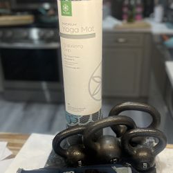 6mm Yoga Mat(new) - Balance Pad(new) -Kettlebells- Gloves- Ankle Weights 🚚Free Delivery 🚚