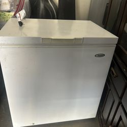 Whirlpool Chest Freezer 