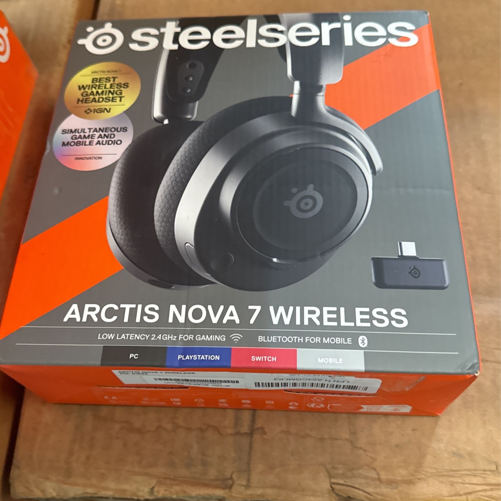SteelSeries Arctis Nova 7 Wireless Multi-Platform Gaming Headset — Neodymium Magnetic Drivers — 2.4GHz + Mixable Bluetooth — 38Hr USB-C Battery — Clea