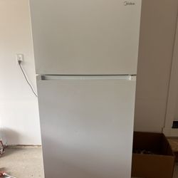 Midea Refrigerator 