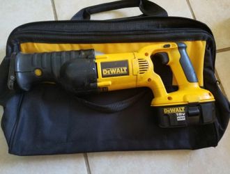 Dewalt DCS388 Cordless 60 v max Reciprocating Saw