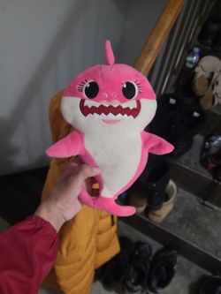 Pinkfong Baby Shark Song Plush Pink  WowWee Mommy Shark Tested Works