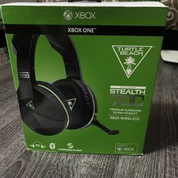 Turtle Beach Stealth 700 Wireless Over the Ear Gaming Headset for Microsoft Xbox
