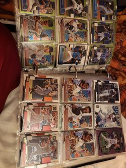 Baseball Cards 2022 Parralels Over A Thousand  Thumbnail