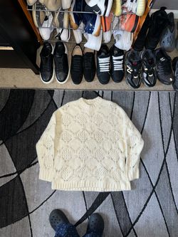 2000 knit sweater