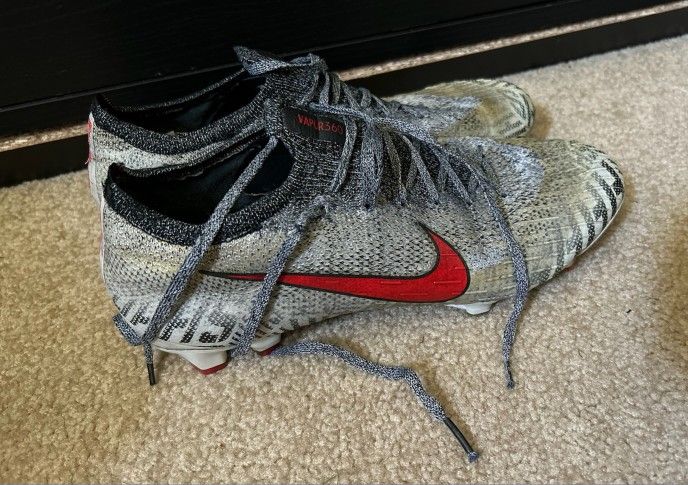 Nike neymar shhh hot sale