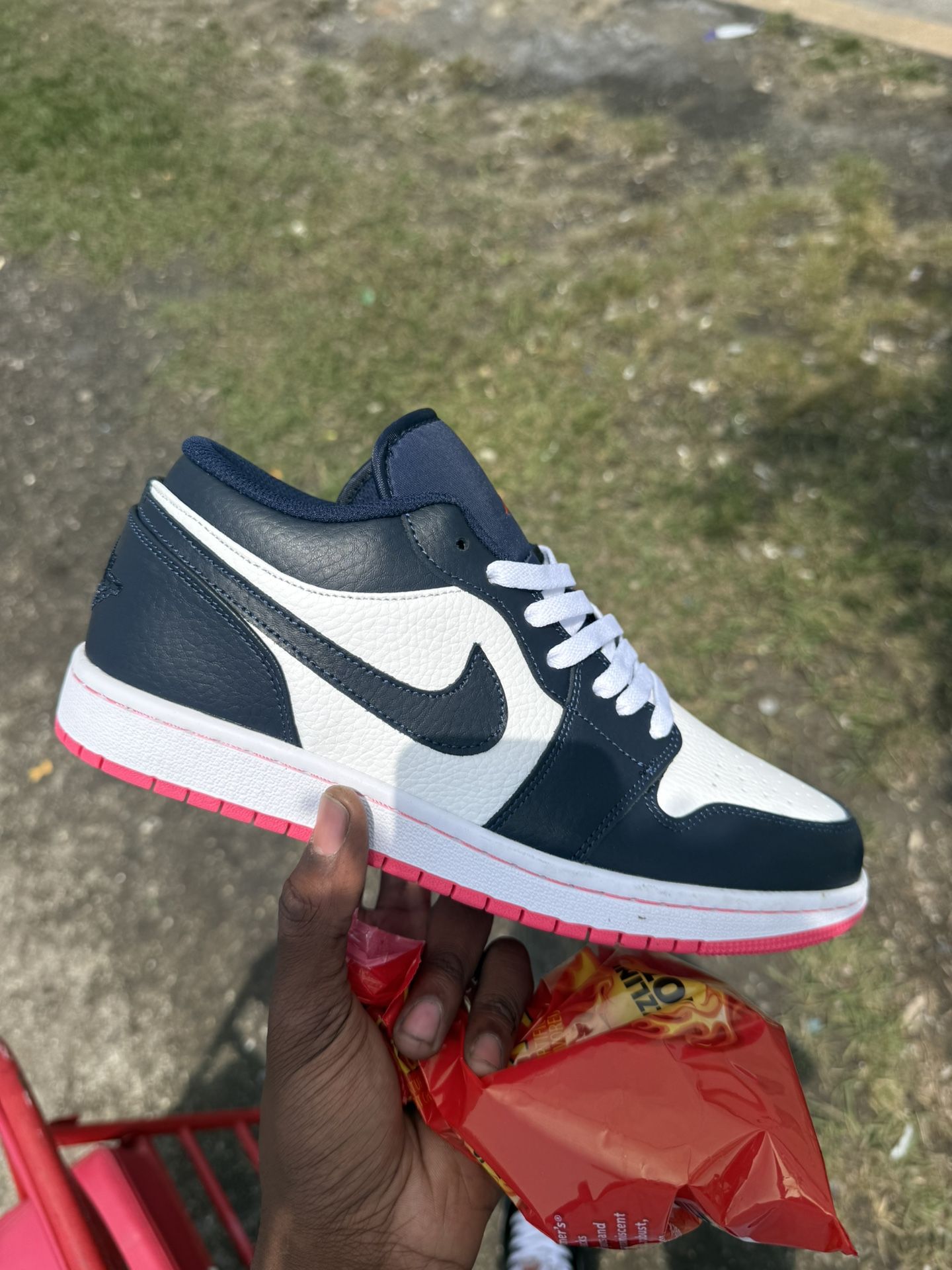 Jordan Retro 1s Low