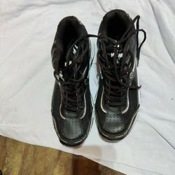 Worth Toxic Turf Shoe