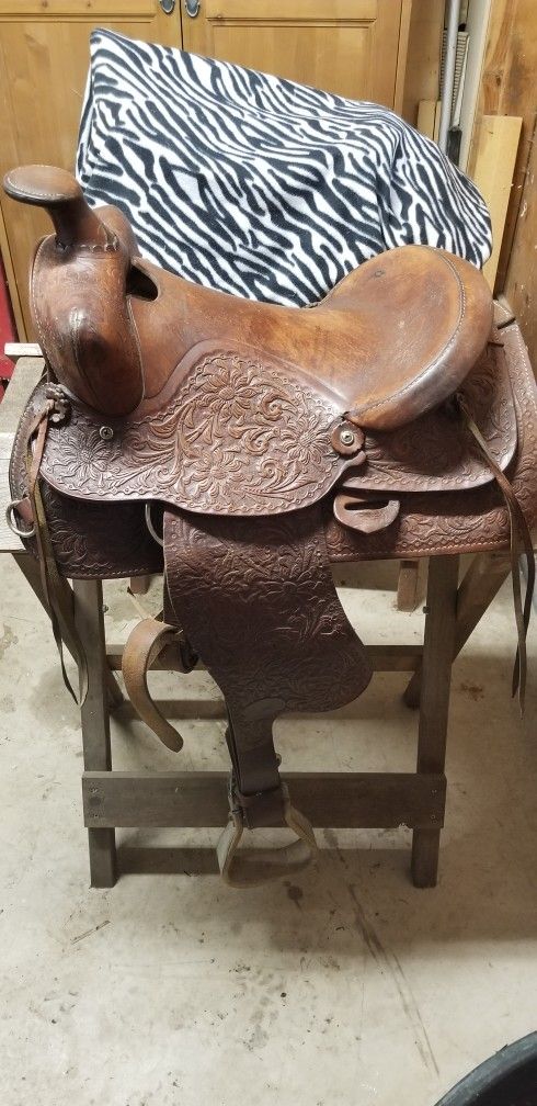 Trail Saddle