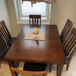 Beautiful Table And 4 Chairs