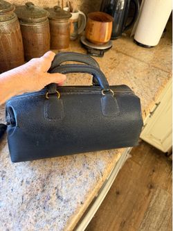 Vintage (leather) doctor’s bag