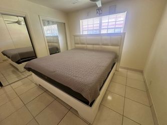 King bed and mattress