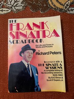 Frank Sinatra scrapbook his life by Richard Peters!🌺