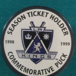 L.A. KINGS NHL HOCKEY PUCK