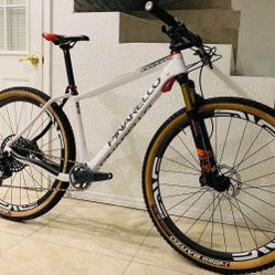 2016 Pinarello (Cuadro Italiano) Dogma XC