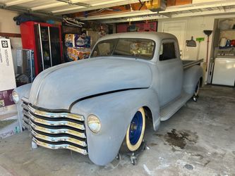 1952 Chevrolet truck