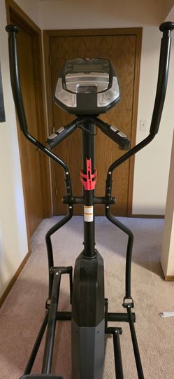 Free elliptical