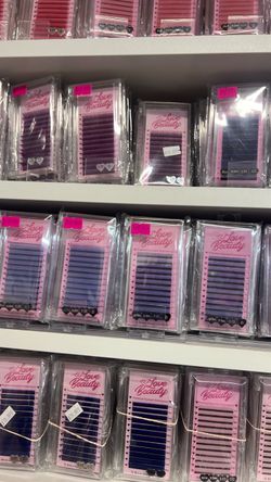 color lashes