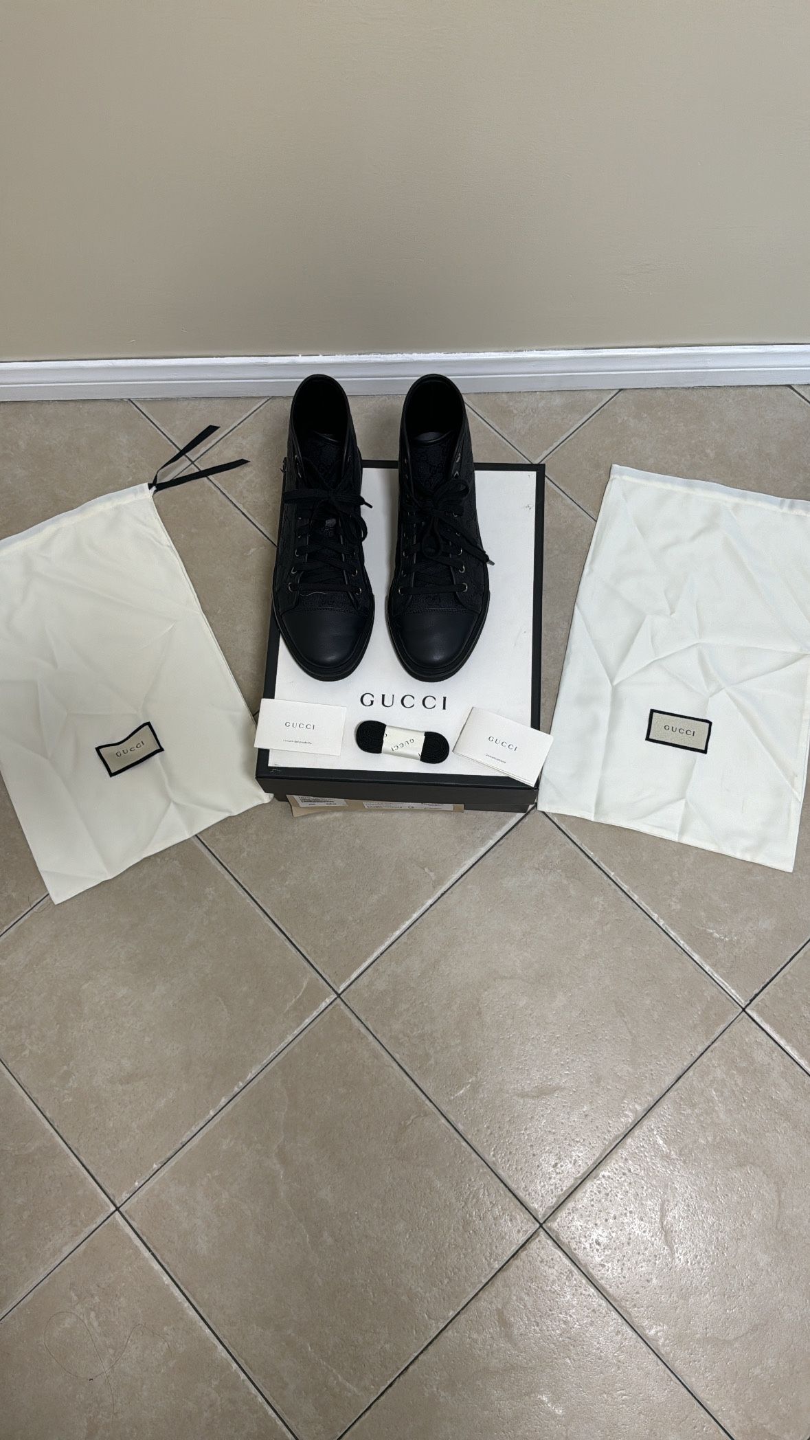 Gucci Shoes Size 9