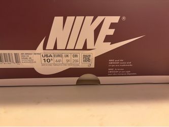 Nike Air Jordan 1 Retro High OG grey and red trainers. Size US 10.5
