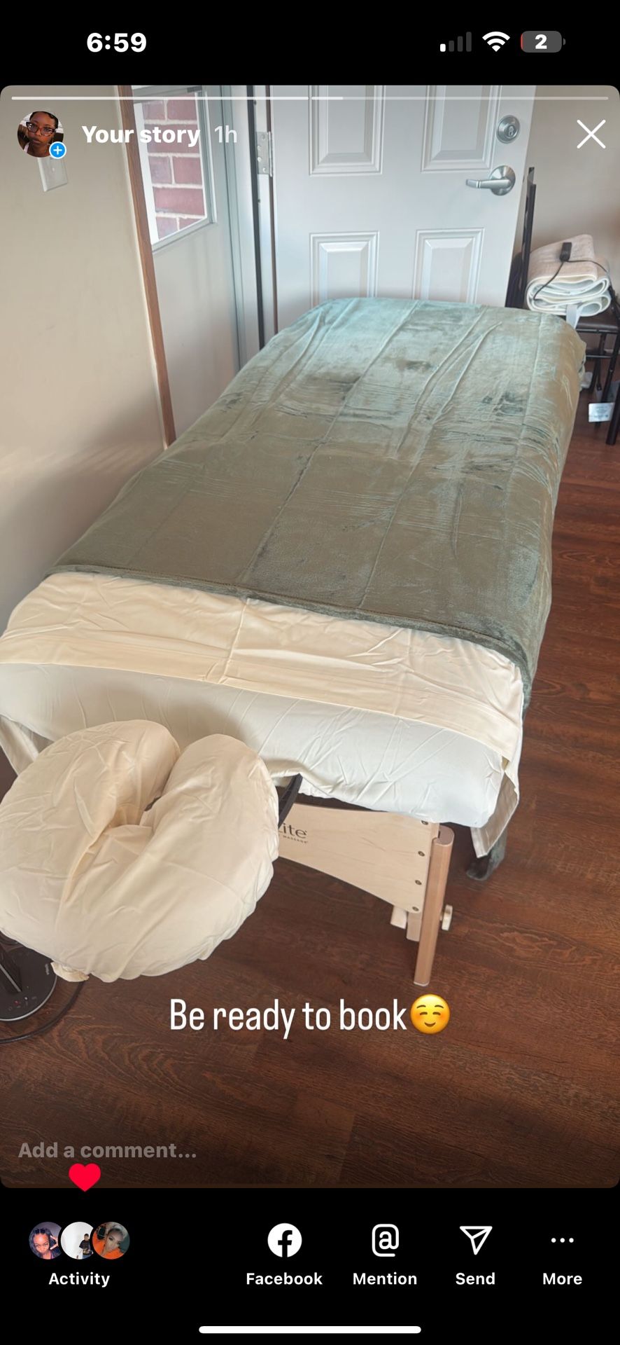 Earthlite Massage Table – Barely Used – Face Cradle + Carrying Case