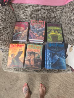 Harry POTTER BOOKs LOTS OF THEM