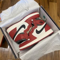 Nike Air Jordan 1 Retro High OG Lost and Found Chicago 