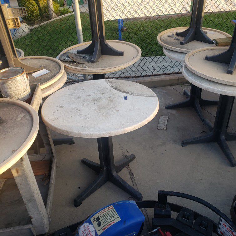 Round Outdoor Tables