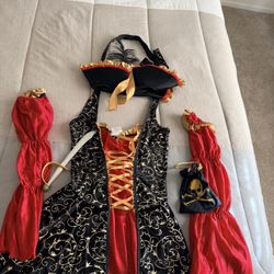 Women’s Costume - Spanish Pirate 