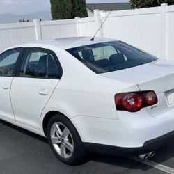 2010 Volkswagen Jetta 