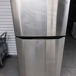 LG Stainless Steel Refrigerator 