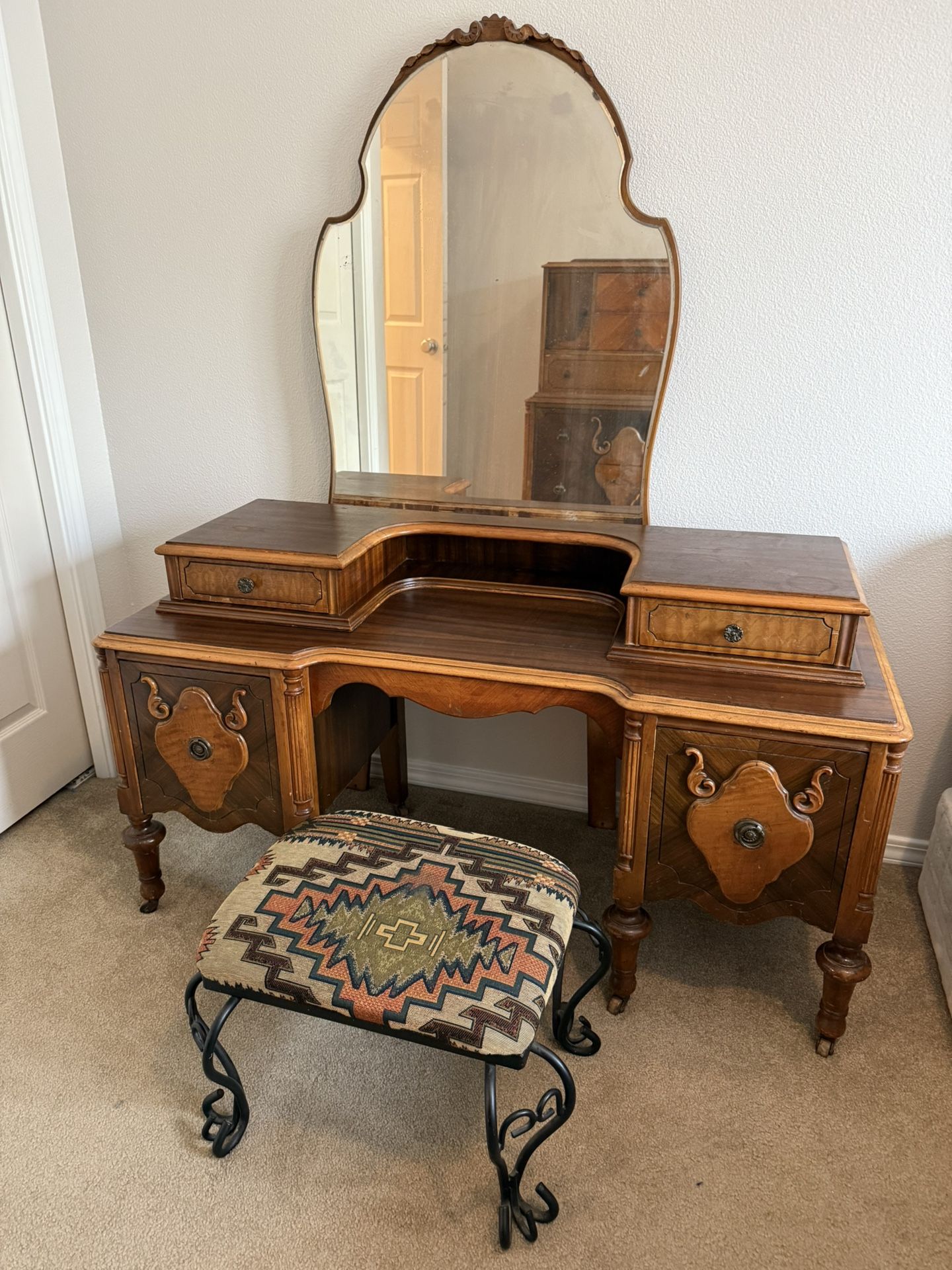 Antique 1930s Art Deco Vanity & Dresser Set – Joerns Bros.
