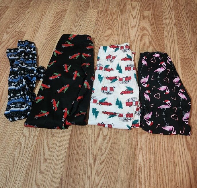 5 Each Christmas Leggings Size Med