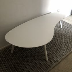 Mid Century Modern White Abstract Coffee Table (Solid Wood)