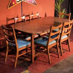 Mid-century Table 6 Chairs 