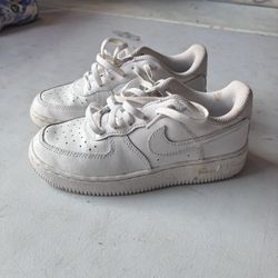 Sneakers Shoes Size 13.5c Kids $10