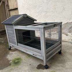 Bunny/pet House 🏠 good Condition👍 Ready For Use