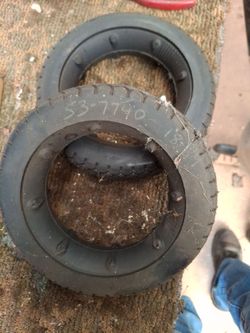 Small Rubber Tires – Set of 2