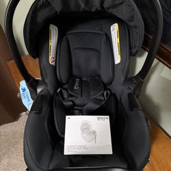 Bob/britax Champ Infant Car Seat With Wilder Base