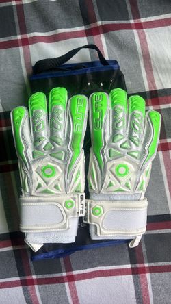 Size 6 elite sport goalkeeper gloves