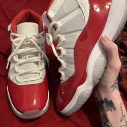 jordan cherry 11 