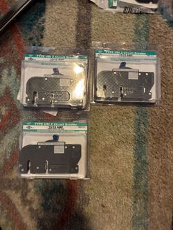 Type UBI Z Circuit Breaker 15/15 Amp – Lot of 3
