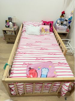 Kids bed with 1-mattress