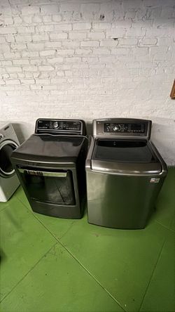 Stainless steel washer and gas dryer brand LG heavy duty everything works great with a 3 months warranty