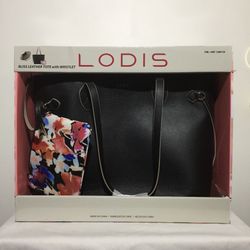 BLISS LEATHER TOTE with WRISTLET