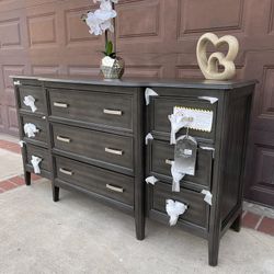 Beautiful Gray Dresser 9 Drawers New 