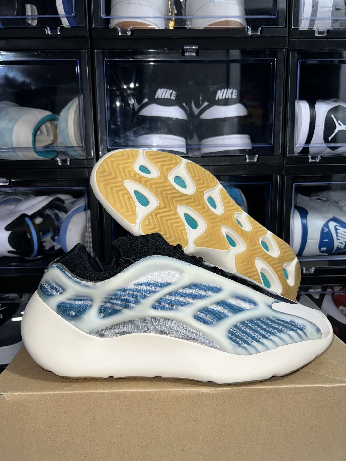 Yeezy 700 V3 ‘Kyanite’ - Size 13